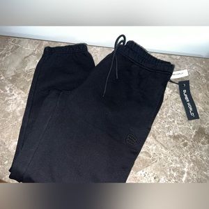 ARITZIA super world sweat pants jogger in black